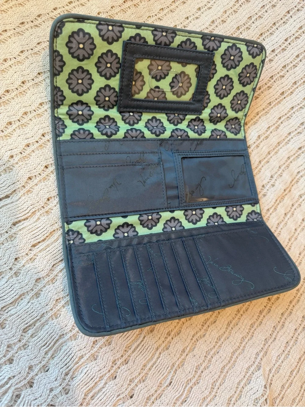 Vera Bradley Quilted trifold wallet Nomadic Floral